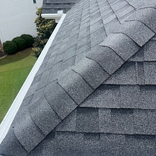 Gutter-Cleaning-and-Gutter-Guard-Installation-in-Simpsonville-SC 2